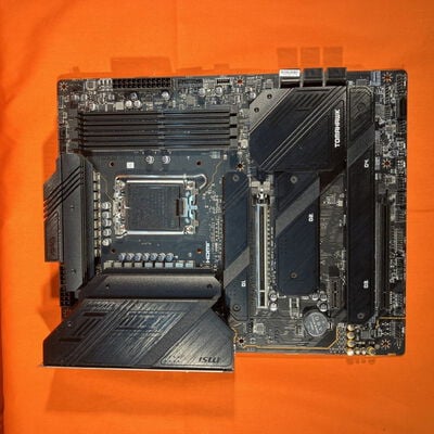 【なんば店】中古  MSI MAG Z790 TOMAHAWK WIFI DDR4 (Z790 ATX DDR4) 152764 