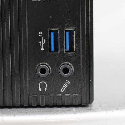中古  Fujitsu ESPRIMO WD2/D2 FMVWD2D2D7 