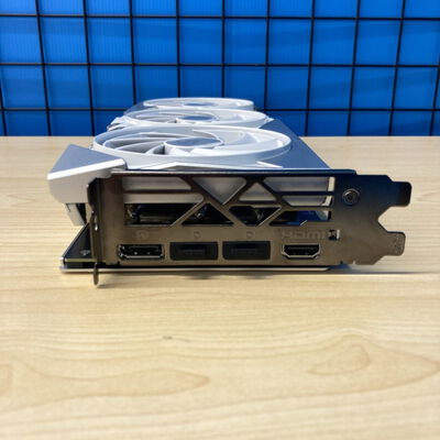 【博多店】中古  MSI GeForce RTX 4070 SUPER 12G GAMING X SLIM WH (RTX4070 SUPER 12GB) 163392 