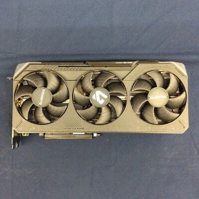 【川崎店】中古  GIGABYTE GV-R9070XTGAMING OC-16GD (RX9070XT 16G) 176942 