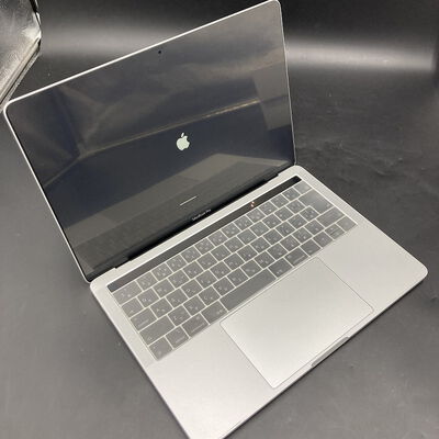 【熊本浜線店】中古  Apple Macbook Pro 2018 （13.3インチ/Core i5 2.3GHz/8GB/512GB/シルバー） MR9V2J/A 139723【在庫処分!】 