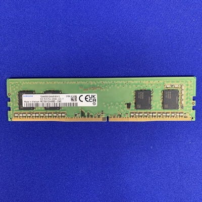 【横浜駅前店】中古  PC4-25600 8GB デスクトップ用(DDR4-3200) 140727 