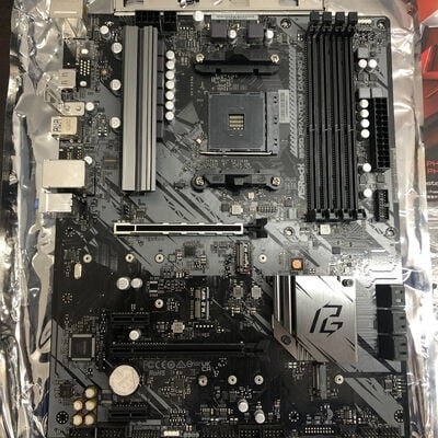 【福山ココローズ店】中古  ASRock B550 Phantom Gaming 4 (B550 AM4 ATX DDR4) 142933 