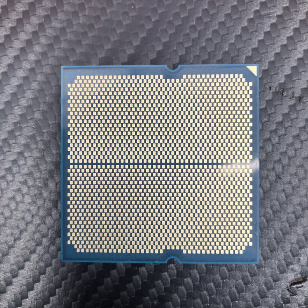 中古 AMD Ryzen 7 9700X (AM5/3.8GHz/40M/C8/T16/65W) 169022 （335072
