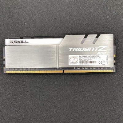 【熊本浜線店】中古  PC4-21300 8GB デスクトップ用(DDR4-2666) 126165 