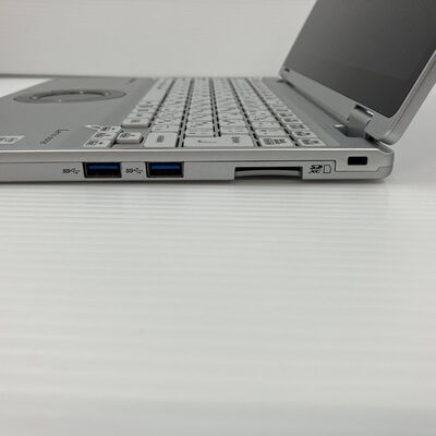 【秋葉原本店】中古  Panasonc CF-QV9TFLVS(i7-10810U/16GB/SSD512GB/W11P) 3410015917 