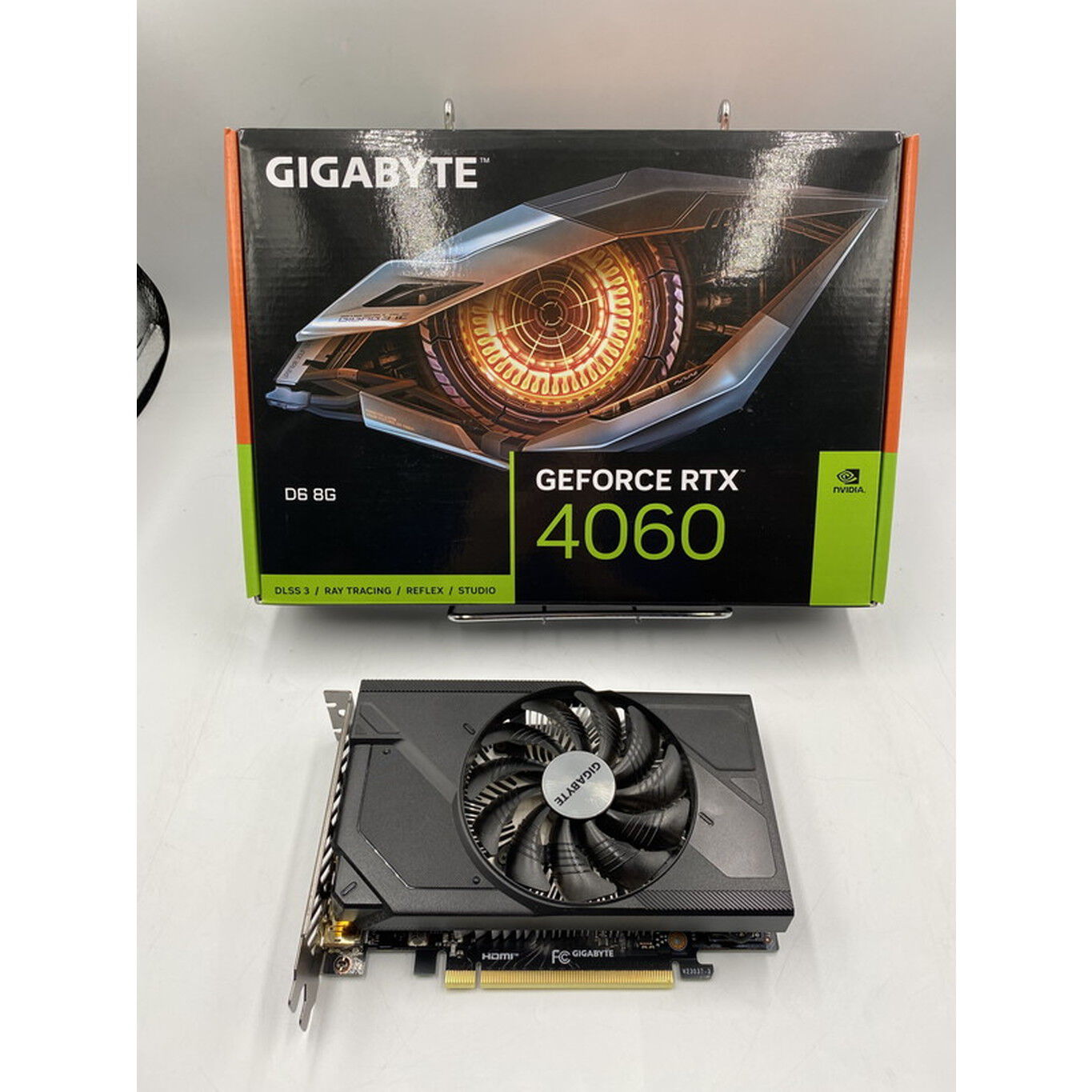 中古 GIGABYTE GV-N4060D6-8GD (RTX4060 8G) 175571 （343634