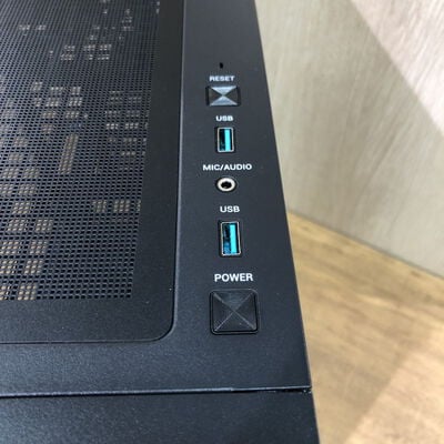 【姫路店】中古  DEEPCOOL CH510(E-ATX ｶﾞﾗｽ BK) 179514 