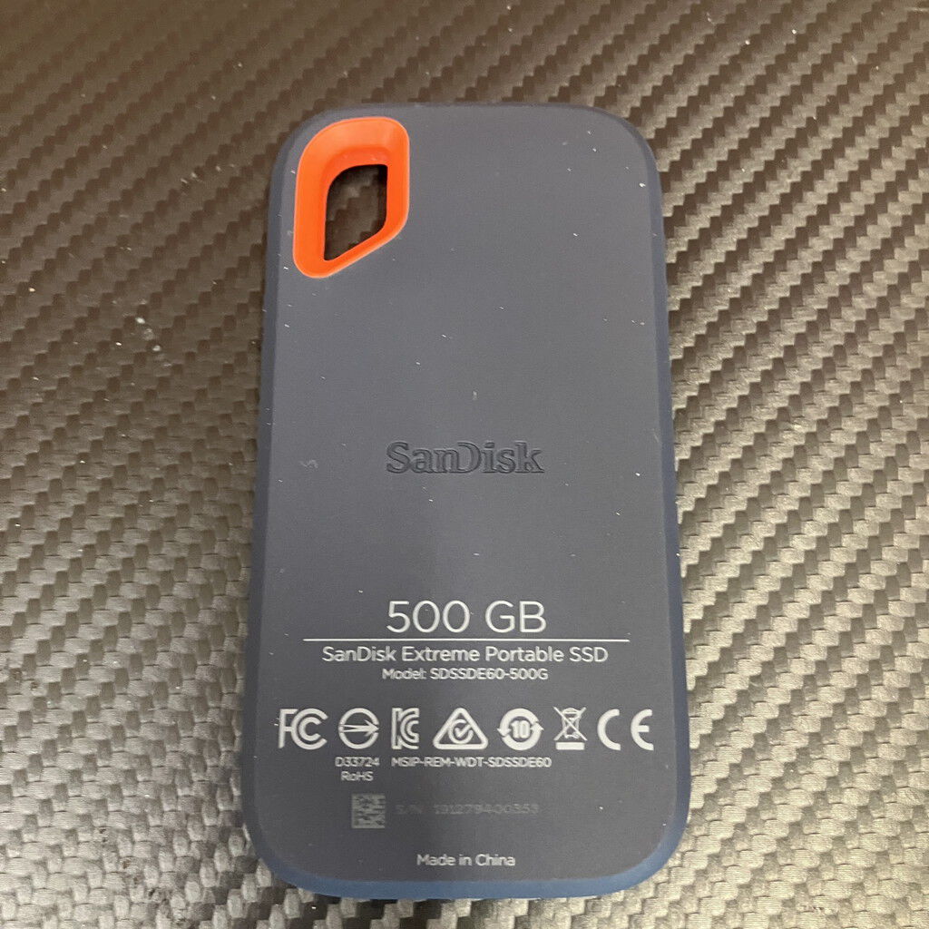 中古 SanDisk Extreme Portable SSD 500GB(SDSSDE60-500G