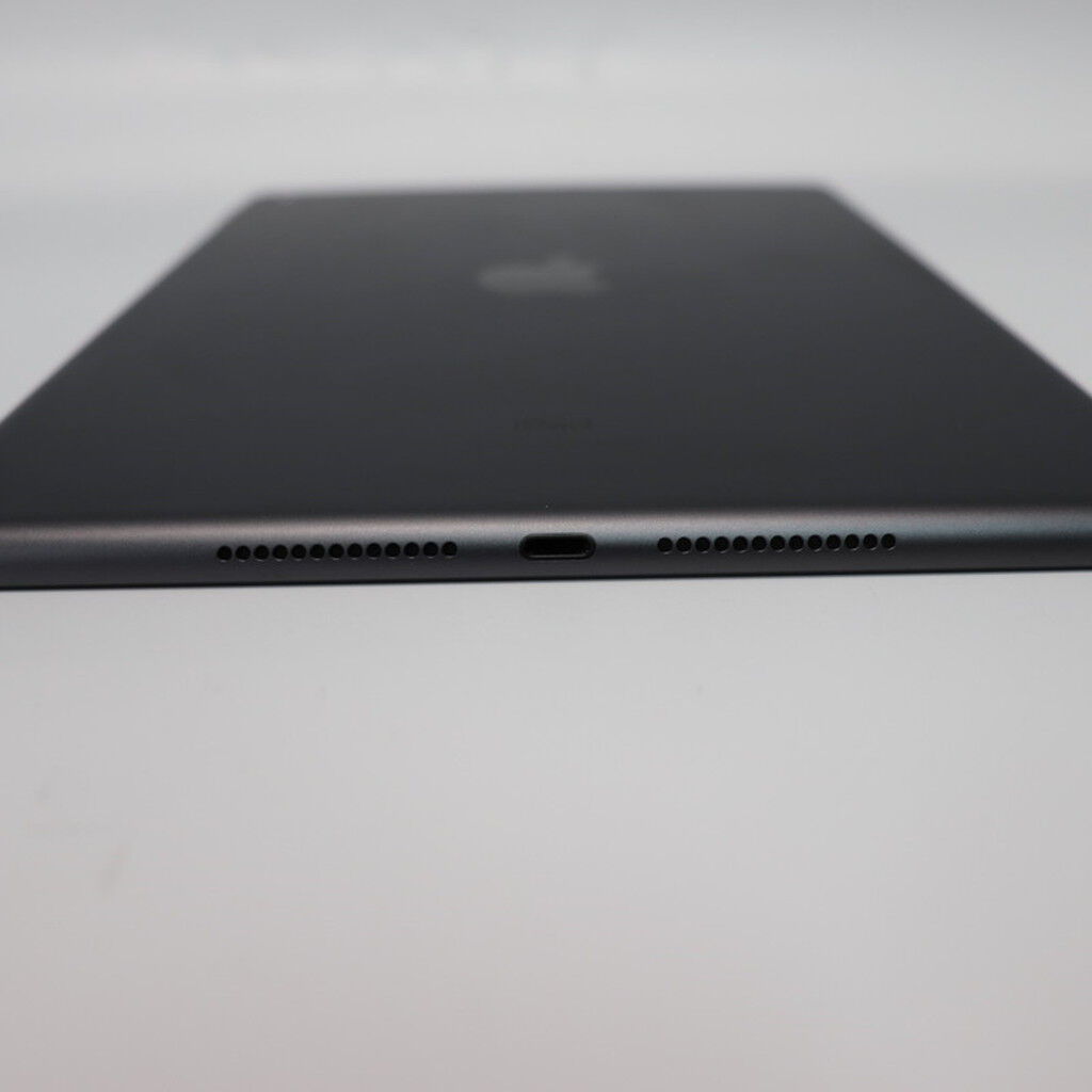 iPad（第8世代）10.2インチ Wi-Fi 32GB スペースグレイ　中古 Amazon.co.jp: 【整備済み品】 Apple iPad (第8世代) Wi-Fi