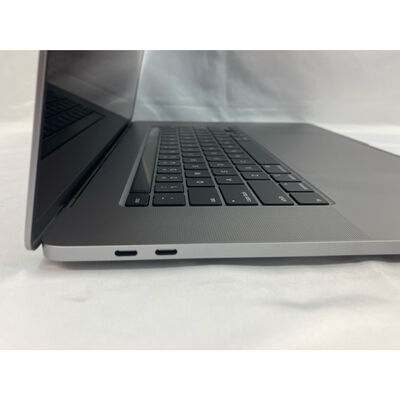 【仙台店】中古  Apple MacBook Pro 16インチ (i9 2.3GHz/1TB/16GB/5500M 4GB) スペースグレイ MVVK2J/A (Late 2019) 141360 