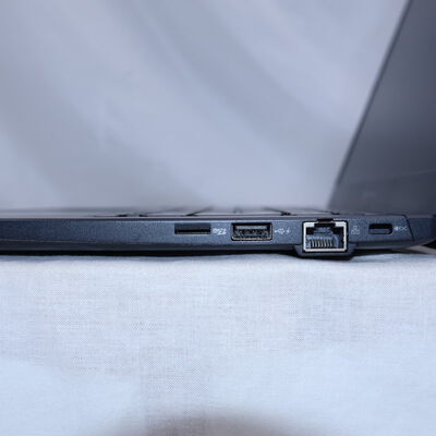 【通販センター】中古  【ジャンク品/保証無/返品質問不可】Dynabook dynabook G シリーズ G83/HS A6G9HSF8D211(Intel Core i5 1135G7/8GB/SSD256GB/なし/オンボード/13.3/1366x768/Wi-Fi/OSなし) 185251 