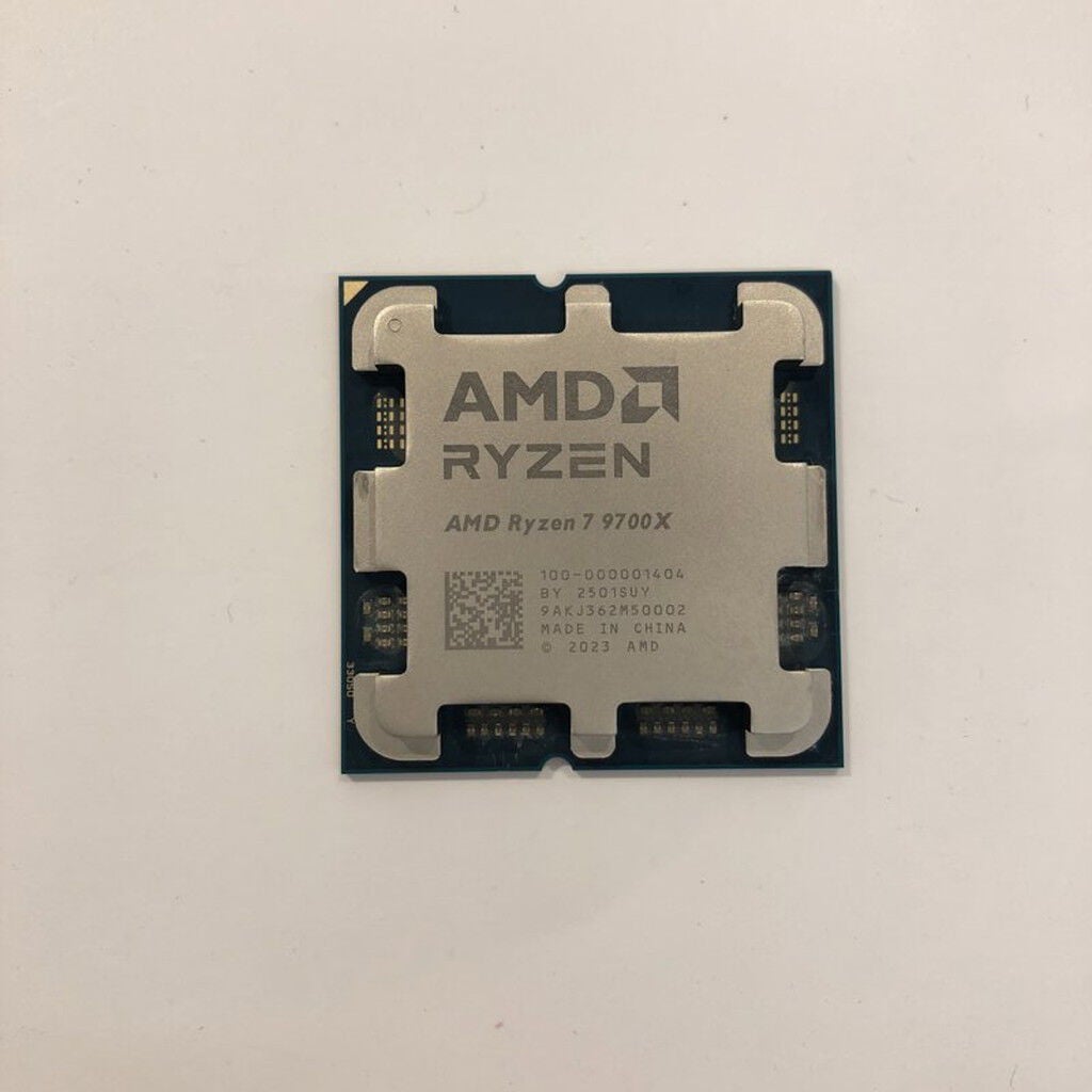 中古 AMD Ryzen 7 9700X (AM5/3.8GHz/40M/C8/T16/65W) 169022 （374773