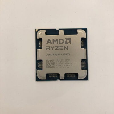 【長野稲里店】中古  AMD Ryzen 7 9700X (AM5/3.8GHz/40M/C8/T16/65W) 169022 
