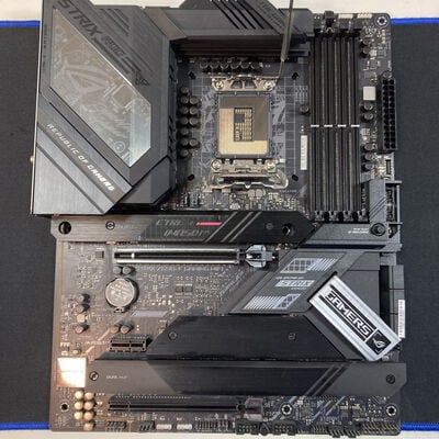 【大宮店】中古  ROG STRIX Z690-F GAMING WIFI 1250006879 