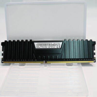 【札幌店】中古  CORSAIR　PC4-25600 16GB デスクトップ用(DDR4-3200) 3210015516 