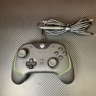 【富士青葉店】中古  Razer Wolverine V2 (RZ06-03560100-R3M1) 183434 