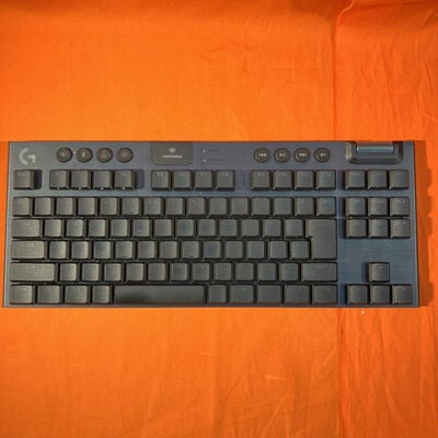 【なんば店】中古  Logicool G915WLX-TKL-TCBK (無線 ｹﾞｰﾐﾝｸﾞｷｰﾎﾞｰﾄﾞ) 3280021721 