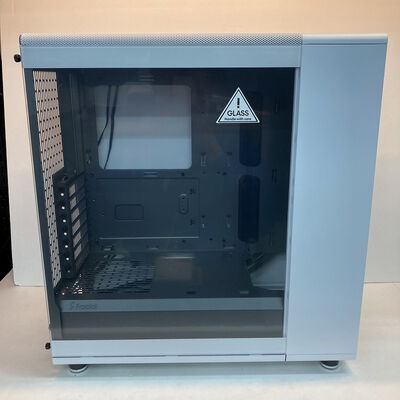【京都店】中古  FractalDesign FD-C-NOR1C-04(North Chalk WH TGC) 3180006397 