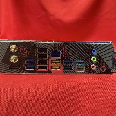 【千葉店】中古  ASRock B650 PG Lightning WiFi (B650 AM5 ATX DDR5) 3250005969 