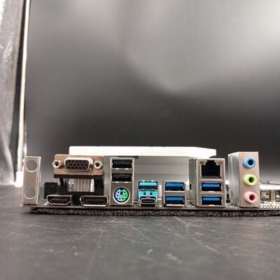 【大須店】中古  ASRock B550M Pro4 (B550 AM4 mATX DDR4) 142938 