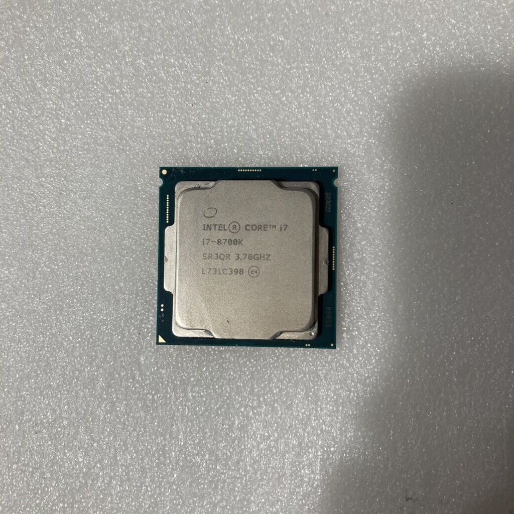中古 INTEL Core i7 8700K (1151/3.70GHz/12M/C6/T12) 136197 （385579