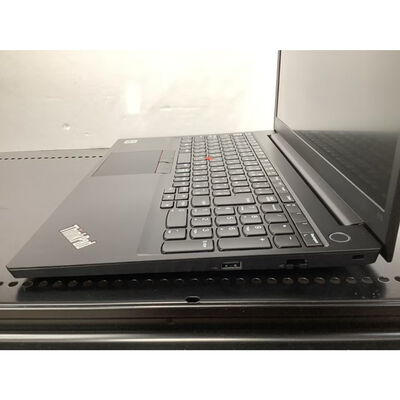 【堺七道店】中古  Lenovo ThinkPad E15 (INTEL Core i3 10110U 2.1GHz/8GB/SSD256GB/-/オンボード/15.6/1920x1080/Wi-Fi/WEBCAM/W11H64) 178719 