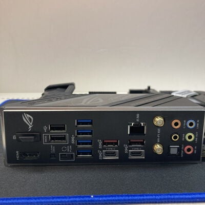 【大宮店】中古  ROG STRIX Z690-F GAMING WIFI 1250006879 