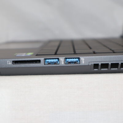 【通販センター】中古  THIRDWAVE GALLERIA UL7C-R36(Intel Core i7 11800H/16GB DDR4 (PC4)/SSD500GB/なし/NVIDIA GeForce RTX 3060 6GB Laptop GPU/15.6/1920x1080/Wi-Fi/W11H64 MAR) 201377 