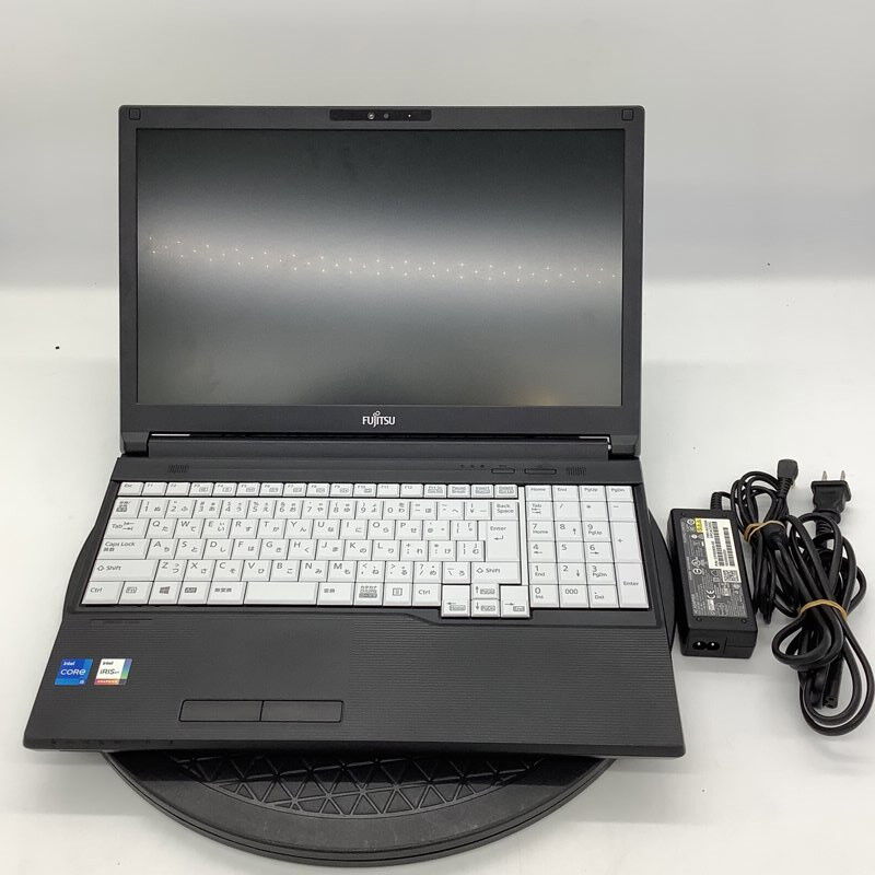 中古 富士通 LIFEBOOK A7511/G(i5-1145G7/8GB/SSD256GB/W11P