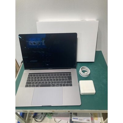 【浦添城間店(沖縄)】中古  Apple Macbook Pro 2018 アップル整備済製品 （15.4インチ/Core i7 2.6GHz/32GB/512GB/スペースグレイ） G0V14J/A 1230010394 
