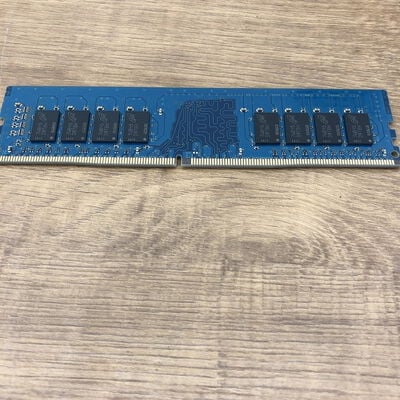 【宇都宮鶴田店】中古  PC4-19200 16GB デスクトップ用 135639