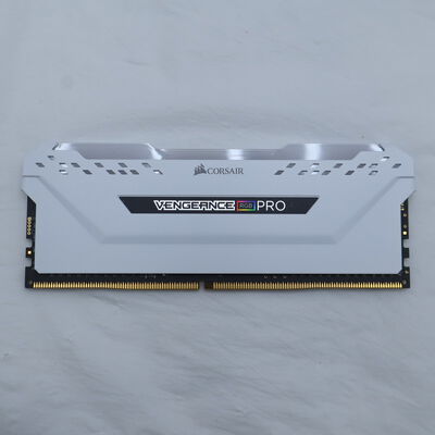 【通販センター】中古  PC4-25600 8GB デスクトップ用(DDR4-3200) 140727 