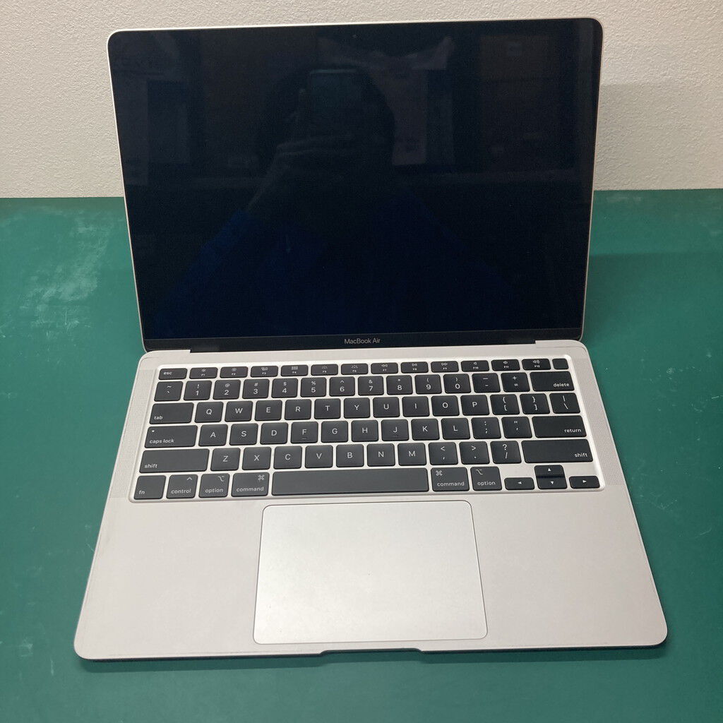 中古 MacBook Air (Retina, 13インチ, 2020)A2179 166323【在庫処分