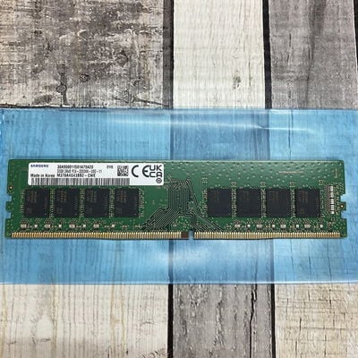 【広島店】中古  Samsung M378A4G43BB2-CWE (DDR4 PC4-25600 32GB) 195868 