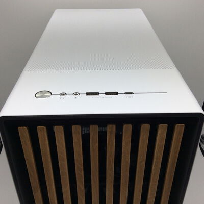 【浜松店】中古  FractalDesign FD-C-NOR1C-04(North Chalk WH TGC) 1300008215 