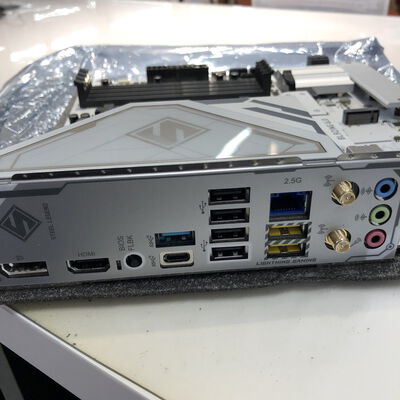 【姫路店】中古  ASRock B850M Steel Legend WiFi (B850 AM5 mATX) 175468 