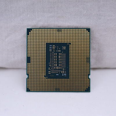 【通販センター】中古  INTEL Core i3 10105 (1200/3.7G/6M/C4/T8) 145174 