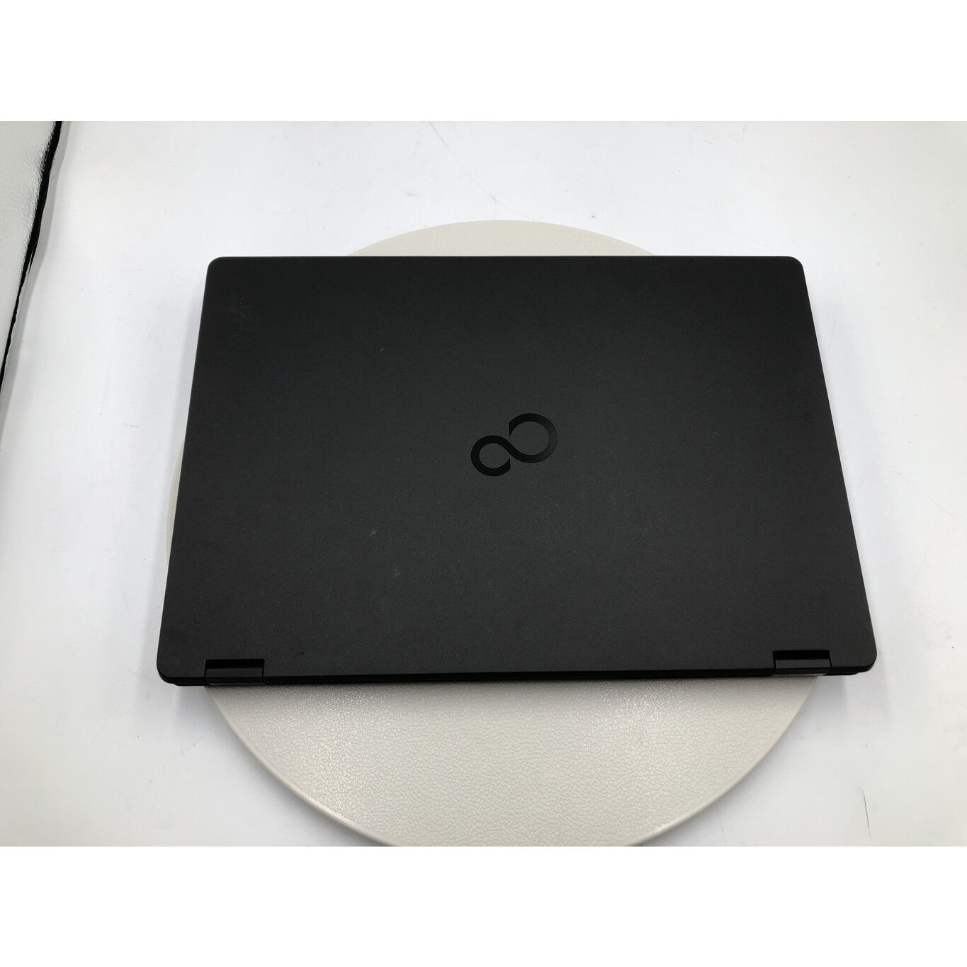 中古 Fujitsu LIFEBOOK U7311/F(i5-1135G7/8GB/SSD256GB/W11P
