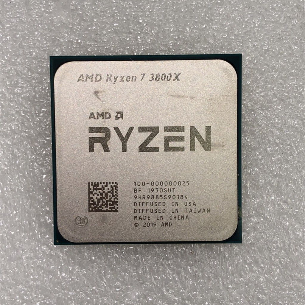 中古 AMD Ryzen 7 3800X (AM4/3.9/36M/C8/T16/105W) 140024