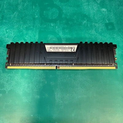 【静岡東瀬名店】中古  PC4-21300 8GB デスクトップ用 126165 