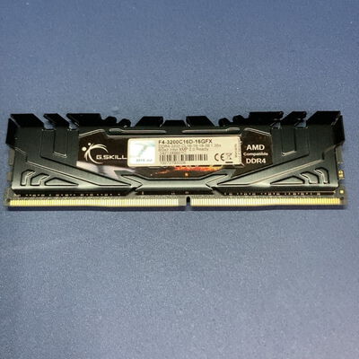 【前橋ｲﾝﾀｰｱｶﾏﾙ店】中古  PC4-25600 8GB デスクトップ用(DDR4-3200) 140727 