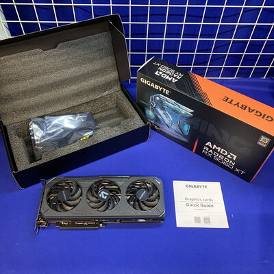 【横浜駅前店】中古  GIGABYTE GV-R9060XTGAMING OC-16GD (RX9060XT 16G) 179900 