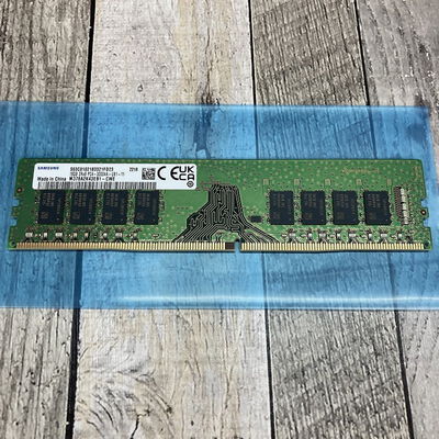 【広島店】中古  Samsung M378A2K43EB1-CWE(DDR4 PC4-25600 16GB) 1460014671 