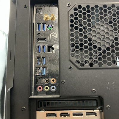 【新潟店】中古  (自作PC（Ryzen 9 3900X/32GB/SSD120GB+250GB+1TB/RX5700XT/OS無し) 3290007084 