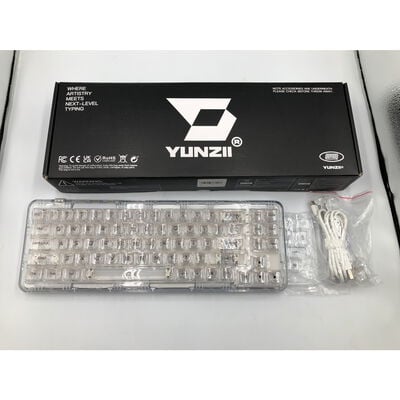 【水戸赤塚店】中古  YUNZII X71 メカニカルゲーミングキーボード 透明キーキャップ （クリスタルアイス軸、ホワイト） 4680003798 