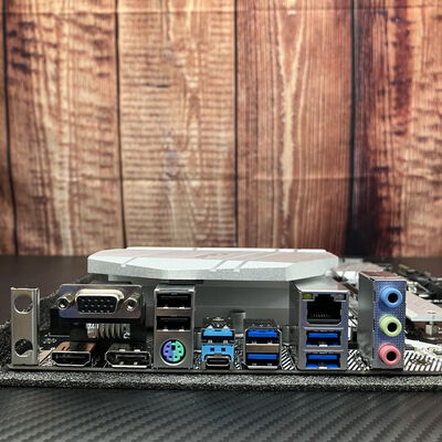 【富士青葉店】中古  ASRock B550M Pro4 (B550 AM4 mATX DDR4) 142938 