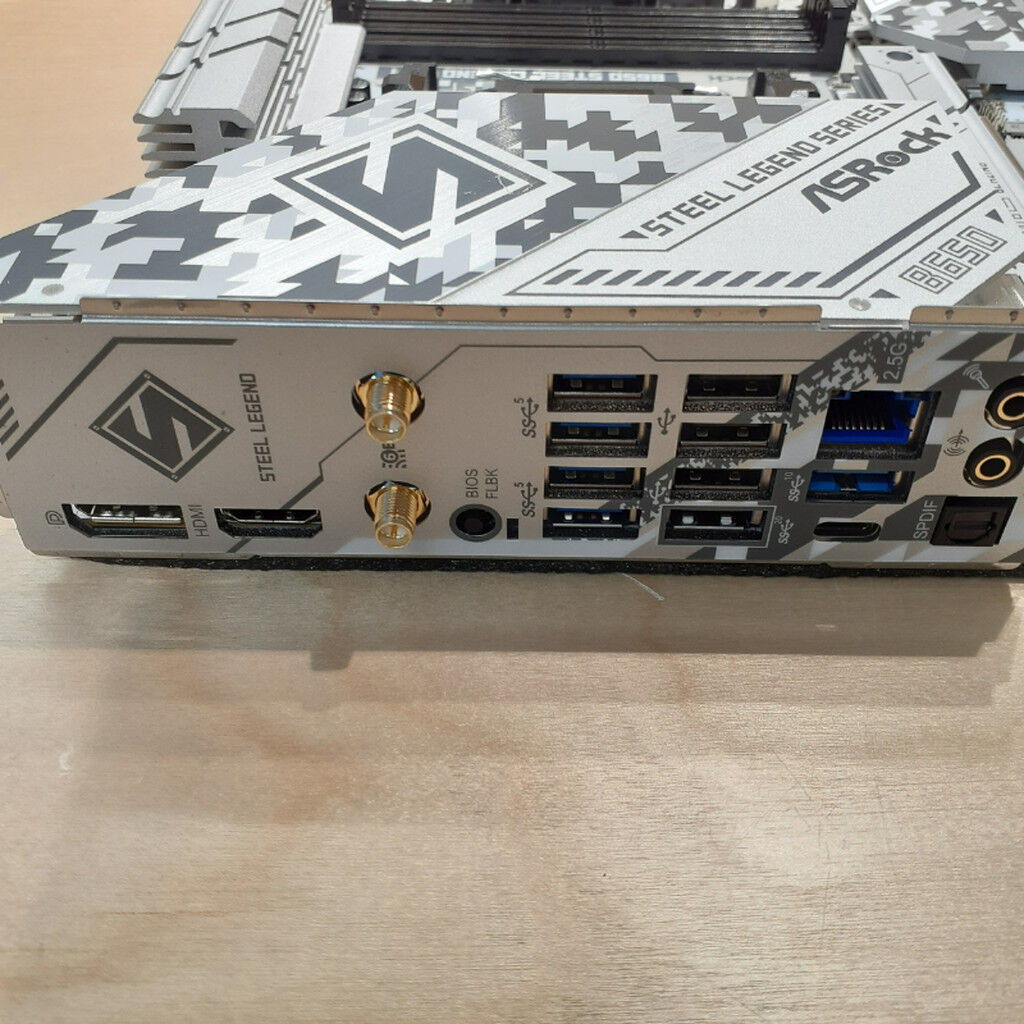 中古 ASRock B650 Steel Legend WiFi (B650 AM5 ATX) 4700000733