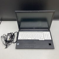 中古  Fujitsu FMVA81033 (i5-10310U/8GB/SSD256GB/W11P) 5370000982 
