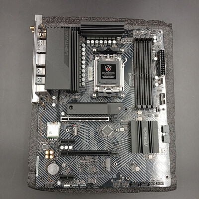 【大須店】中古  ASRock B650 PG Lightning WiFi (B650 AM5 ATX DDR5) 3120022502 